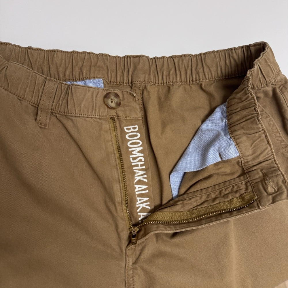 Chubbies Men's Medium The Staples Originals 5.5" Khaki Stretch Twill Shorts - Picture 4 of 5